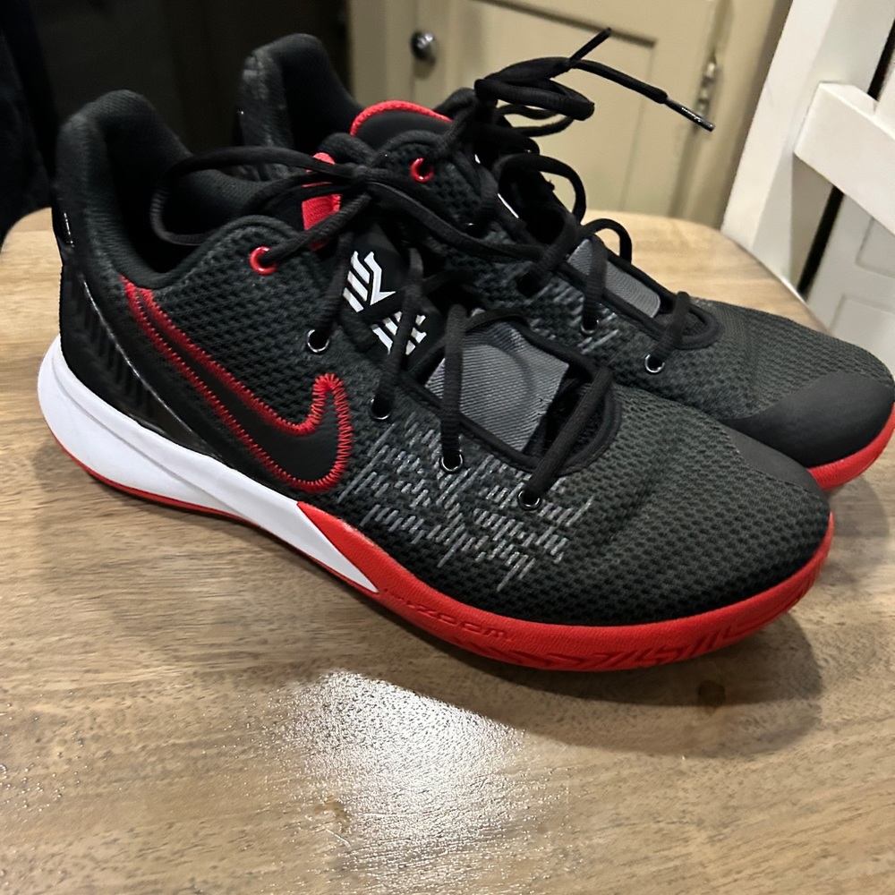 Nike kyrie shoes